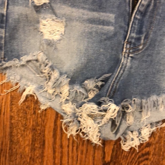 LTJ (Letters to Juliet) frayed denim jean shorts size medium - Picture 4 of 5